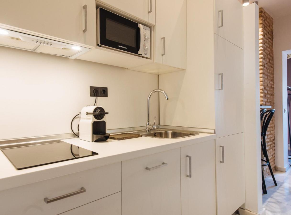 Suites Triana Sevilla Apartments Екстериор снимка