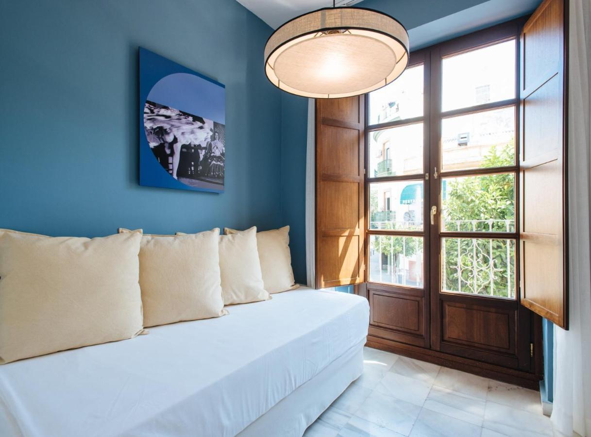 Suites Triana Sevilla Apartments Екстериор снимка