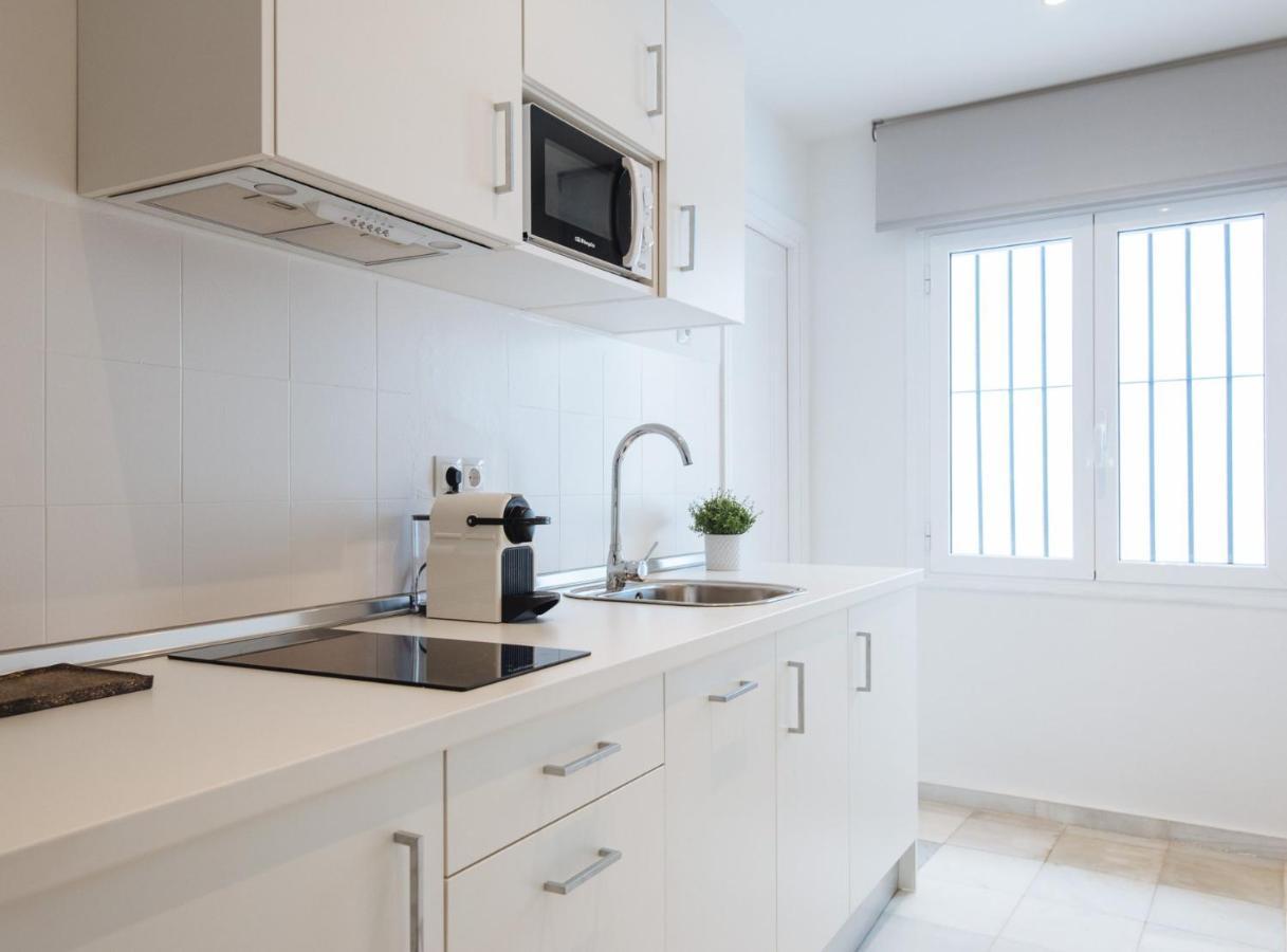 Suites Triana Sevilla Apartments Екстериор снимка