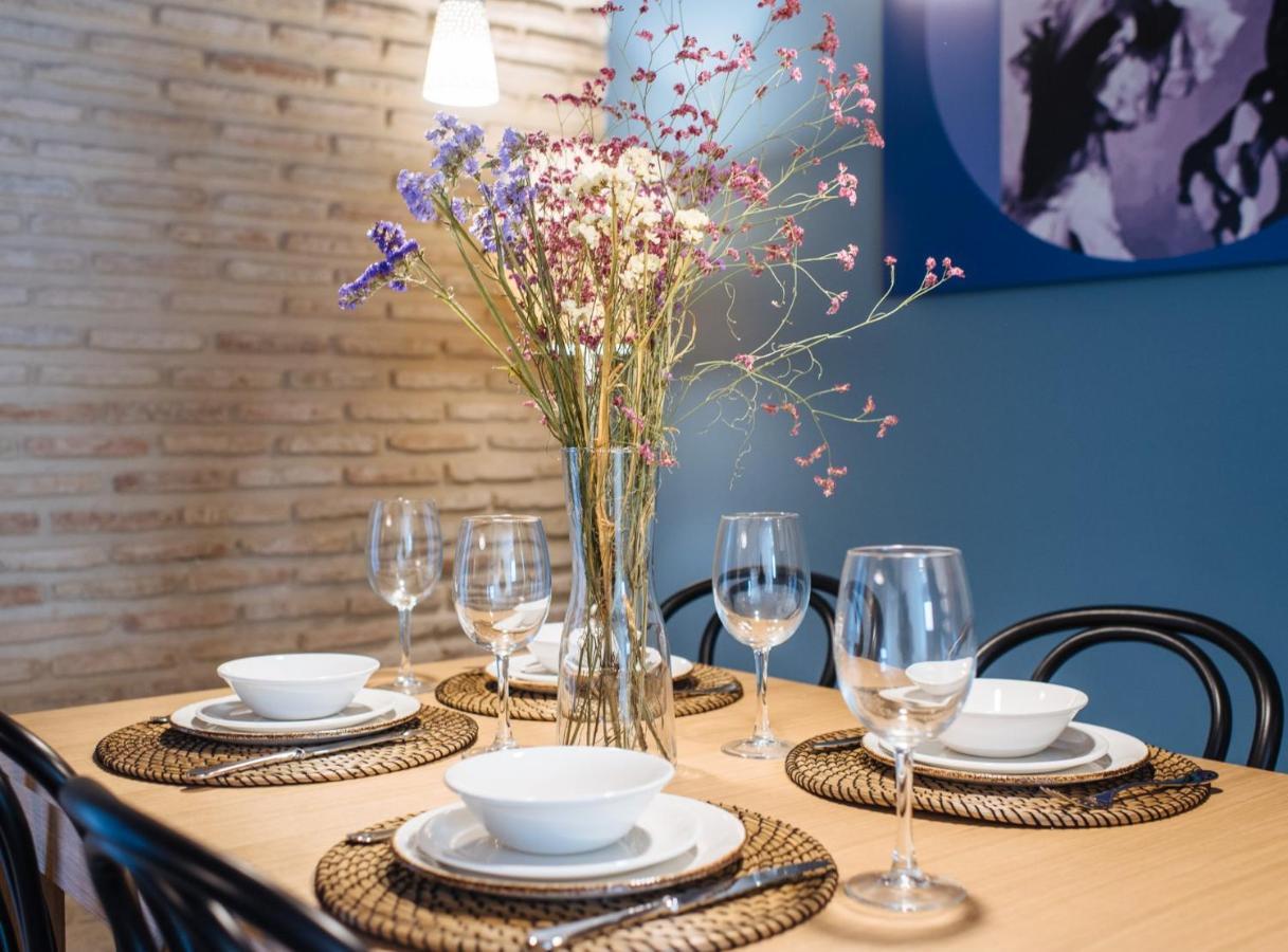 Suites Triana Sevilla Apartments Екстериор снимка