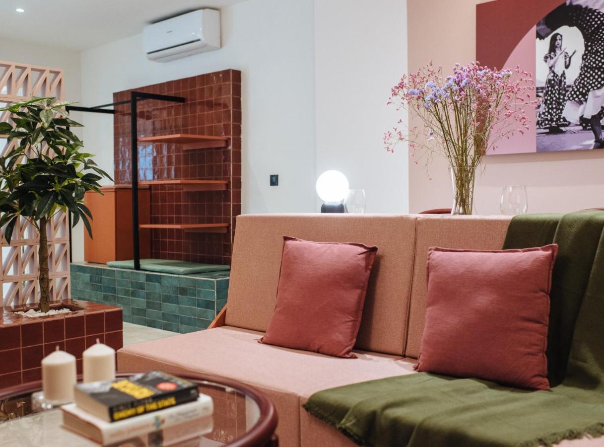 Suites Triana Sevilla Apartments Екстериор снимка